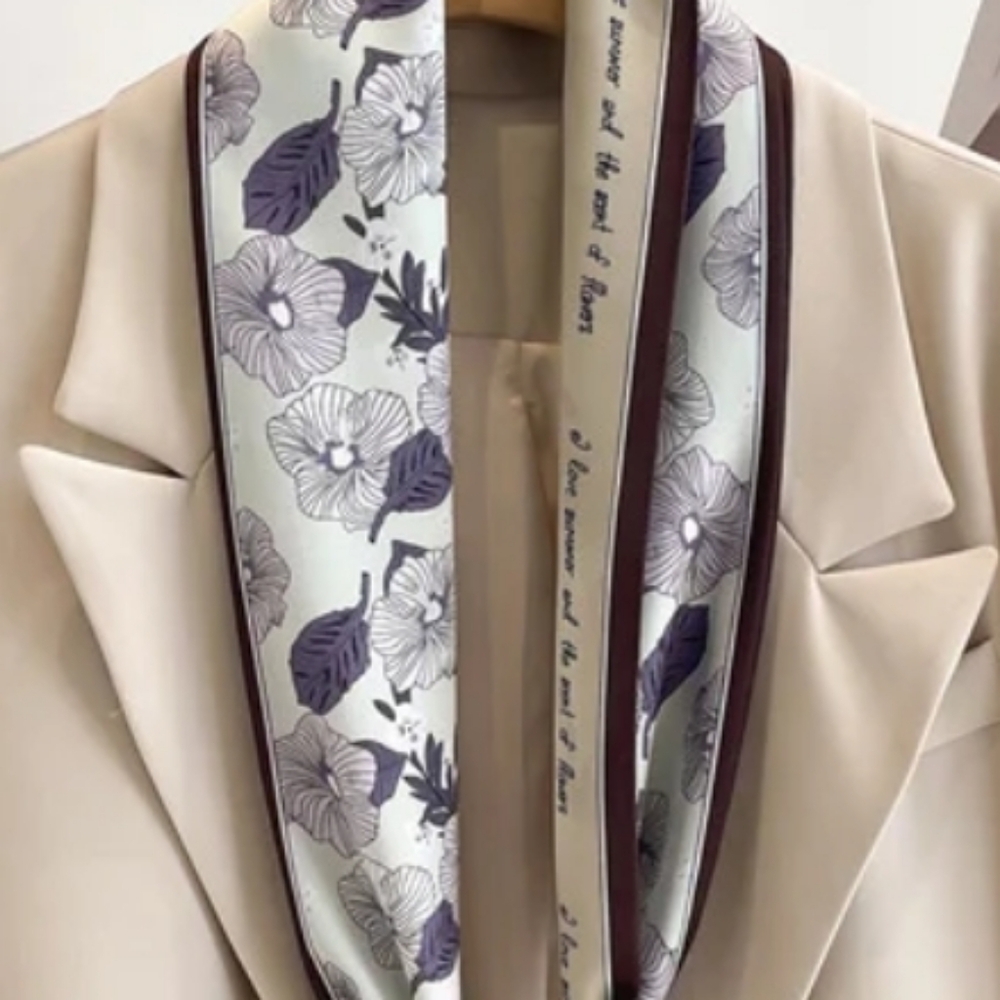 Sweet‎ Pastoral (NEW) Round Letter Flower Polyester Printing Silk Scarf - Picture 2 of 2
